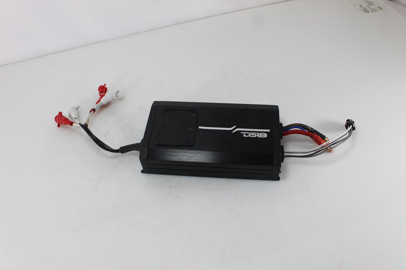 2-Channel 1000 Watt 4-Ohm Compact Marine Amplifier DS18 Hydro OPEN BOX