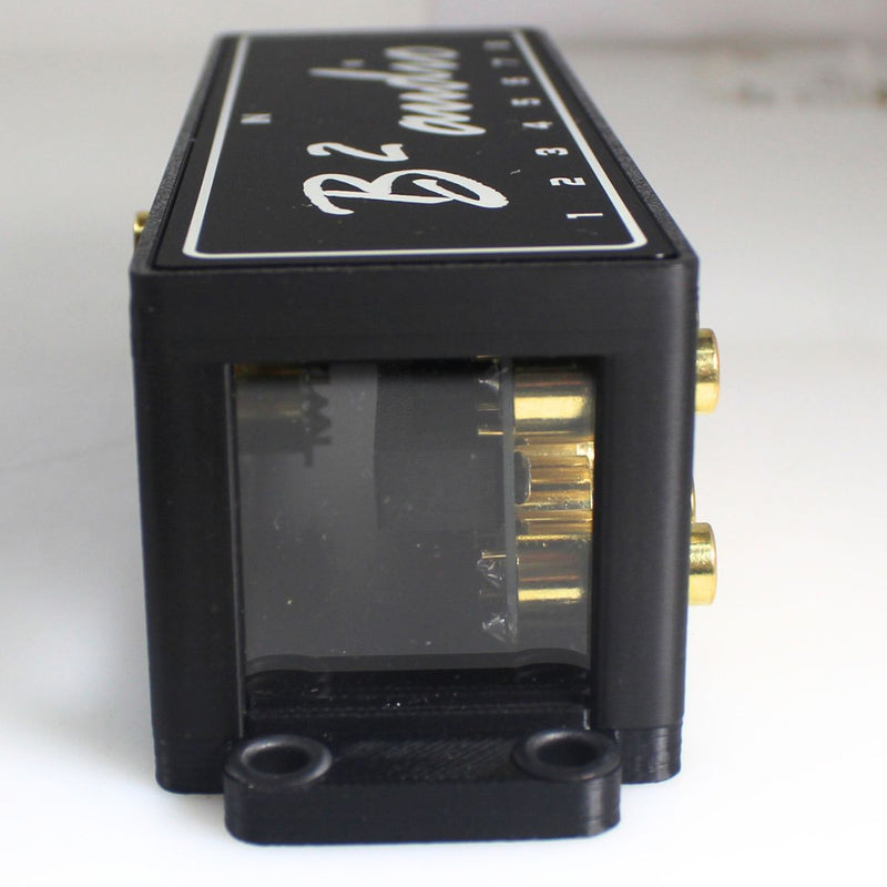 B2 Audio 1-to-8 Pair Cockbox RCA Splitter Distribution Block OPEN BOX