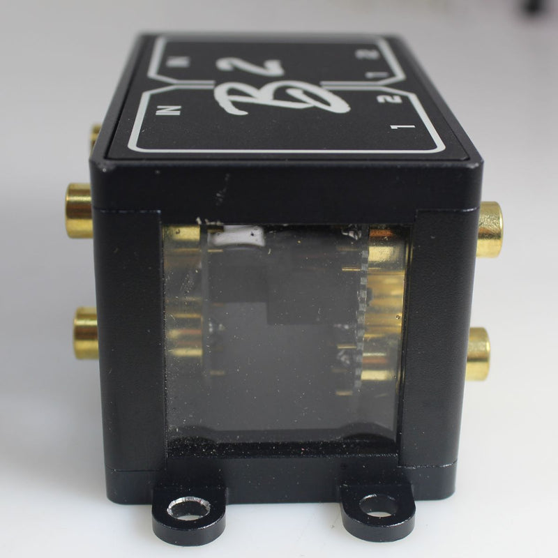 B2 Audio 2-to-4 Pair Cockbox RCA Splitter Distribution Block OPEN BOX
