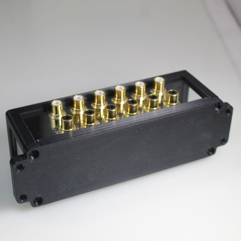 B2 Audio 1-to-6 Pair Cockbox RCA Splitter Distribution Block OPEN BOX